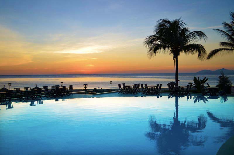 SANDY BEACH RESORT
